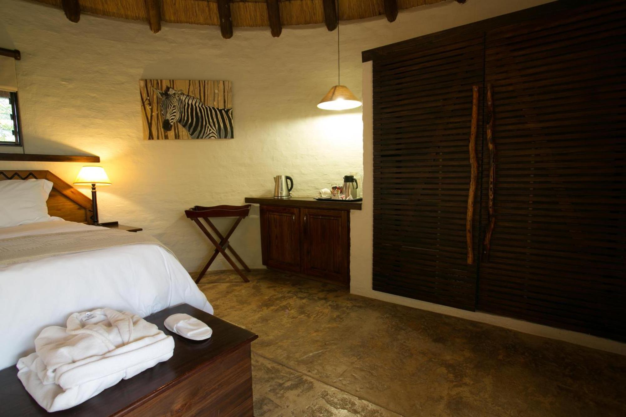 Mopane Bush Lodge Linton Phòng bức ảnh